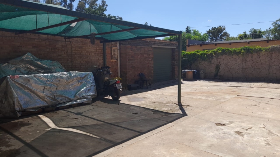 3 Bedroom Property for Sale in Pienaarsdorp North West